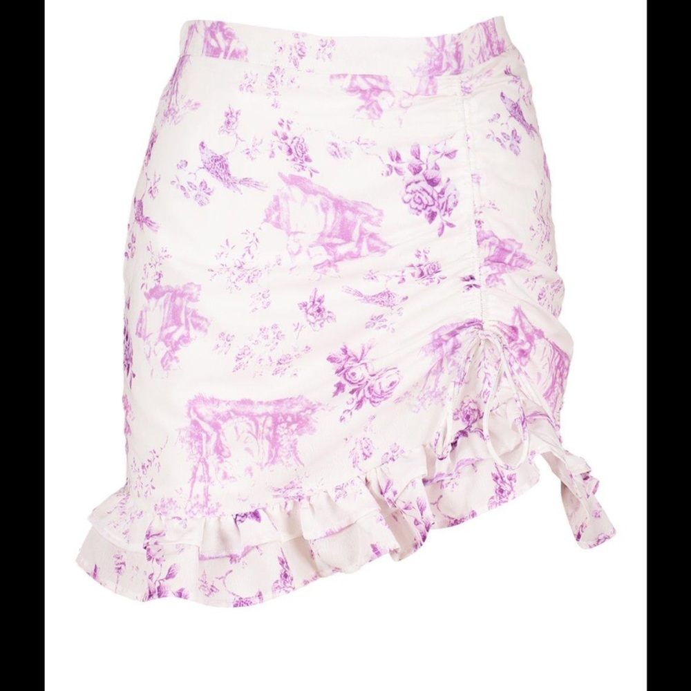 Boohoo Ruffle Front Floral Mini Skirt Size 6